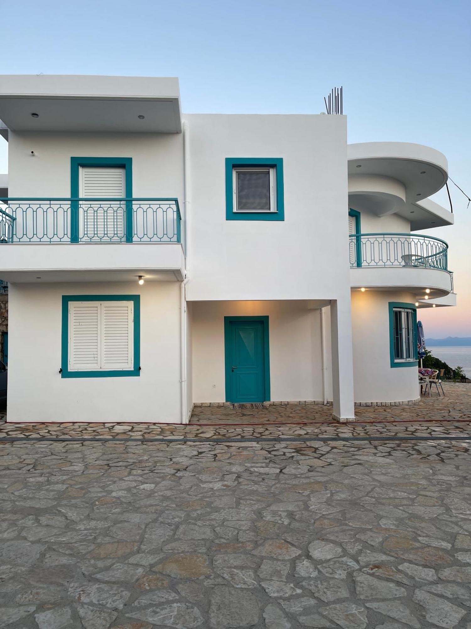 Endless Blue Apartments Dhërmi Buitenkant foto