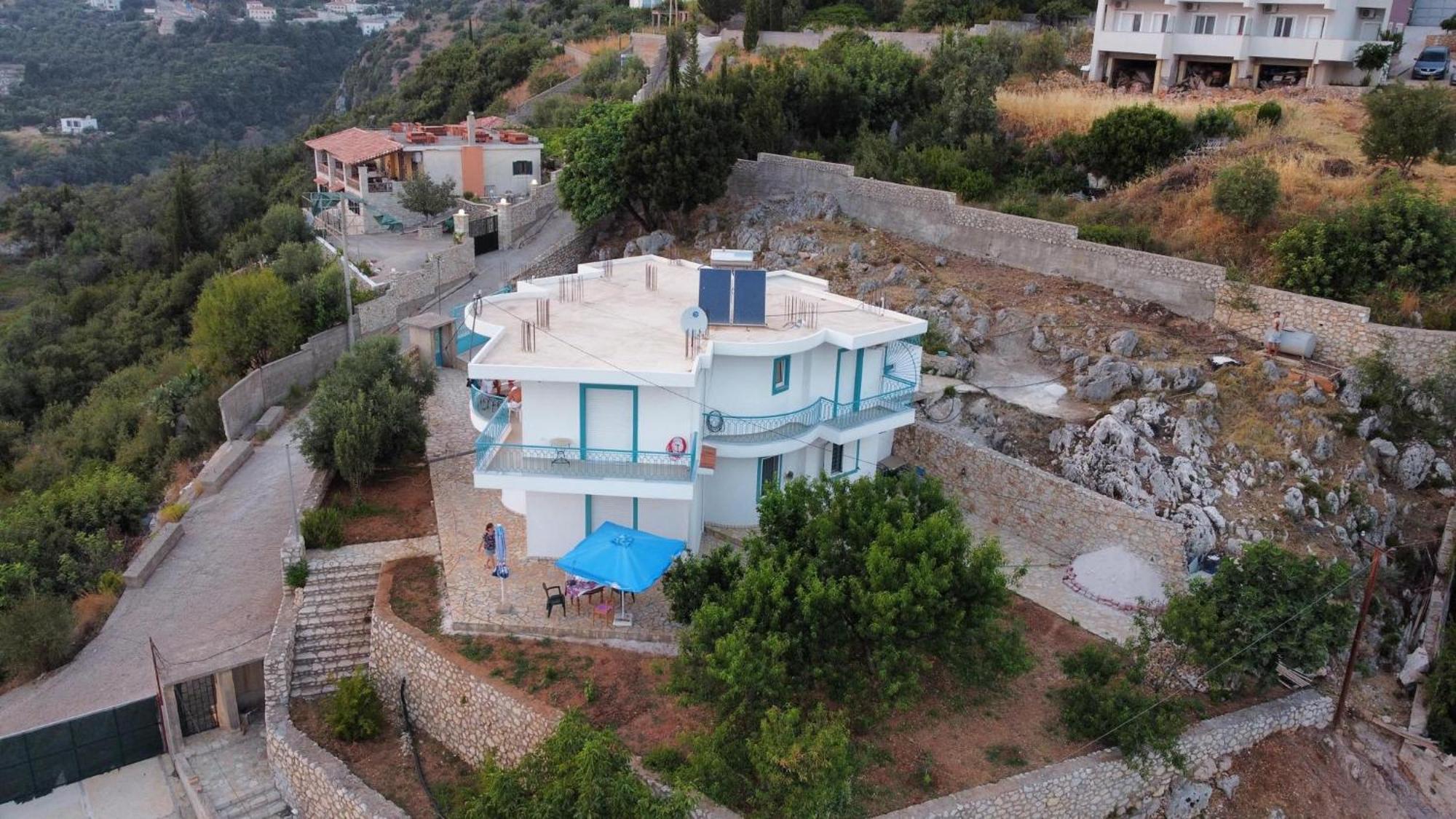 Endless Blue Apartments Dhërmi Buitenkant foto